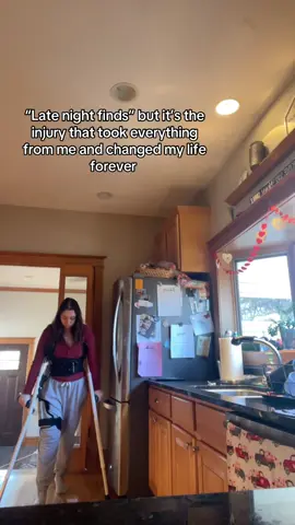 The hardest thing that I have ever had to go through. 28 weeks on crutches and bed rest #hipsurgery #fyp #labrumtear 