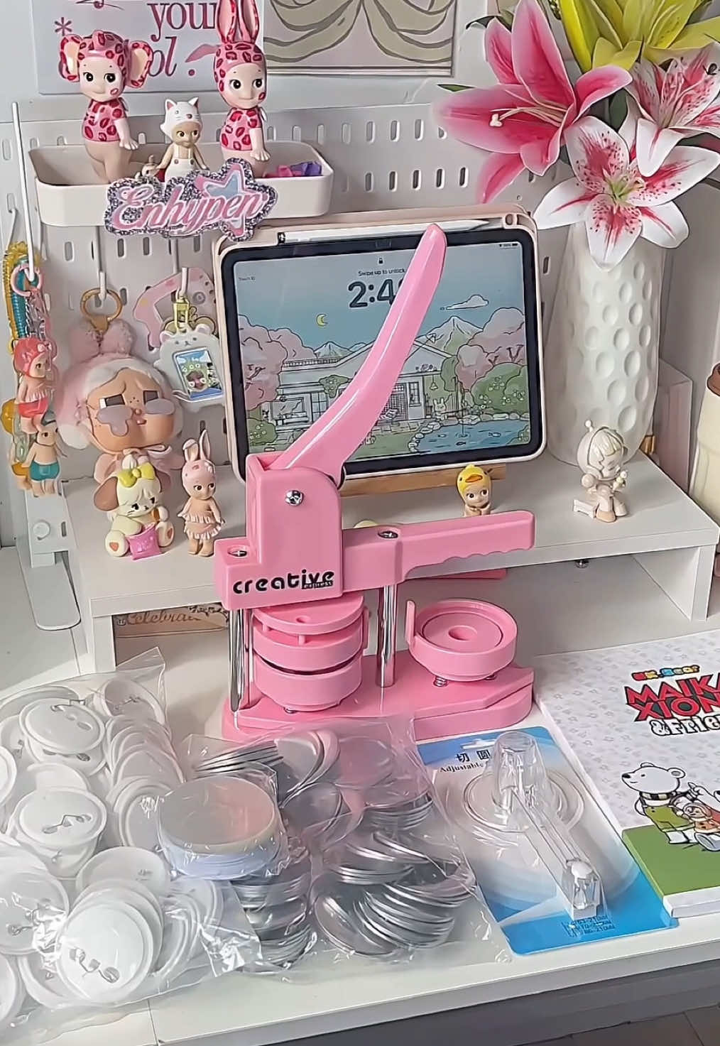 let's unbox my badge maker ! 🌷✨ #badgemaker #maker #creative #fyp #badgemakermachine 