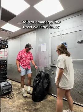 Garbage Bag Prank #funny #funnyprank #prank #jumpscared #funnyvideos 