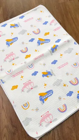 Mom nào chuẩn bị sinh tìm miếng lót chống thấm thì tham khảo mẫu này nha 🥰#tamlotchongthamchobe #mevabe #mienglotchongtham #xuhuong 