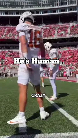 The human element of sport is a powerful thing that I’m always conscious of & always trying to remind fans about.  Arch Manning fell victim to Sports Psychology today due to a very rare set of circumstances & unrealistic expectations.  Most either forget to consider or can’t fathom the microscope Arch is under or the arena that he places himself in.  And even despite all that went wrong for Texas today, they still had a chance to win.  Fail forward 📈 #Texas #OhioState #Arch 