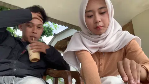 maaf kalo suka lewat beranda kalian terus😁🙏#bucinn 