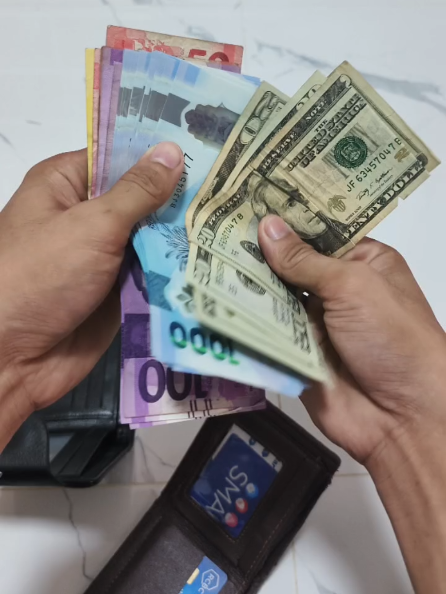 Ito na ang pinaka mura na 1 piece na wallet, naka ungrade pa yan💯 sulit na sulit pa  leather quality na yan, w/ Lock na din kaya safety✅ ‎#totishop01shoes #totishop01review #totishop01 #totishop01spiketest #totishop01products 