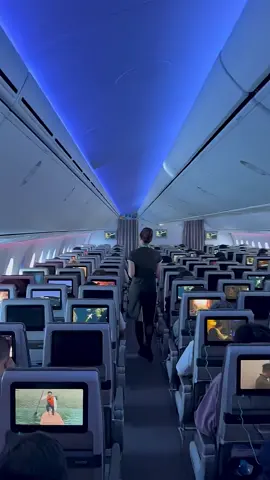 EVA AIR Economy Class Boeing 787-10 Dreamliner  #evaair #boeing787_10 #avião360 #787 #aviationlovers 