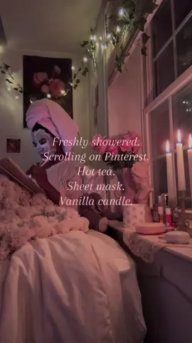 Only way to spend the night  #girlythings #nightroutine #falliscoming #pinterest #everythingshower 