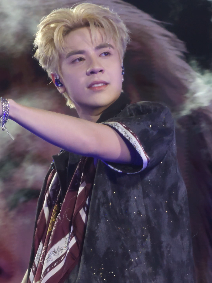 Tình đầu quá chén - Quang Hùng MasterD  #quanghungmasterd #tinhdauquachen #thekshowtime #quanghung