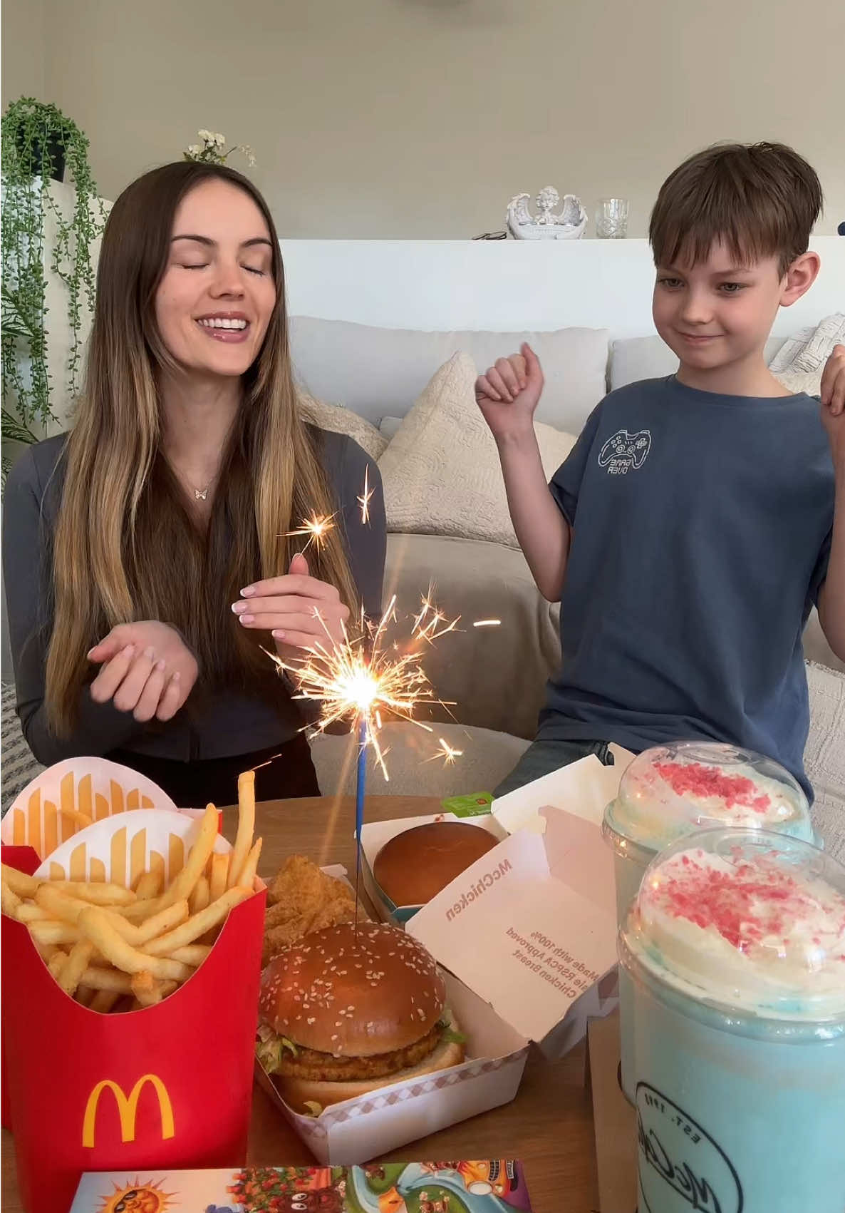 Replying to @Prince celebrating 10k followers with my mum !!!!!!!! 