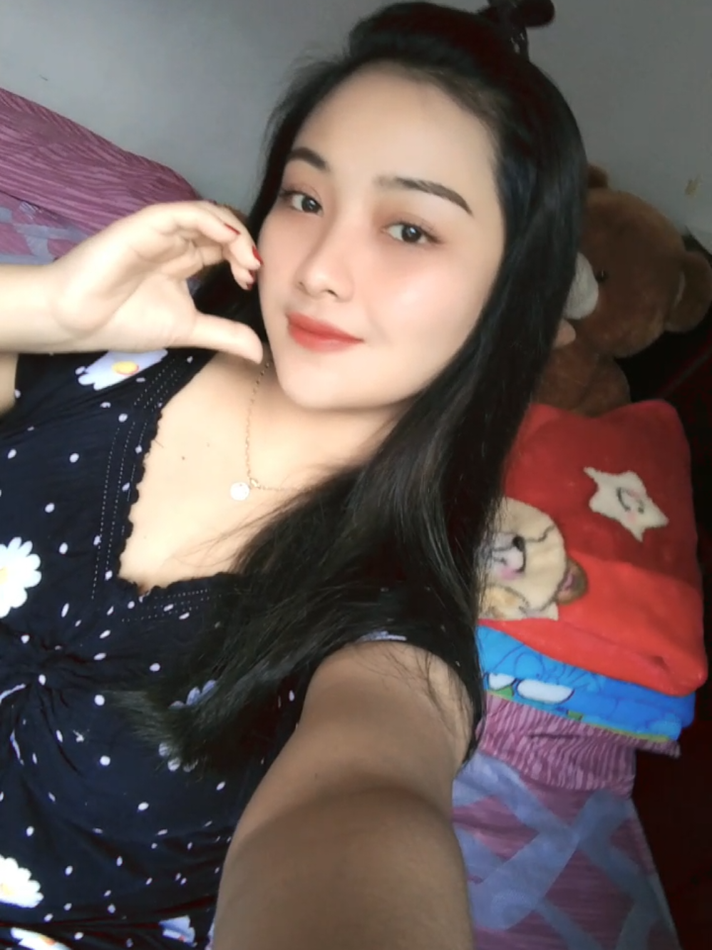 hanya sebuah konten jangan baper 😭😭😭#intannatasya_25 #intanmagelang #berandatiktok #fyppppppppppppppppppppppp #fyppppppppppppppppppppppp 