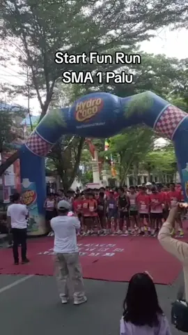 start Fun Run 6,7K SMA 1 Palu  #run #Running #fyp #fypシ #fypシ゚viral #fyppppppppppppppppppppppp 