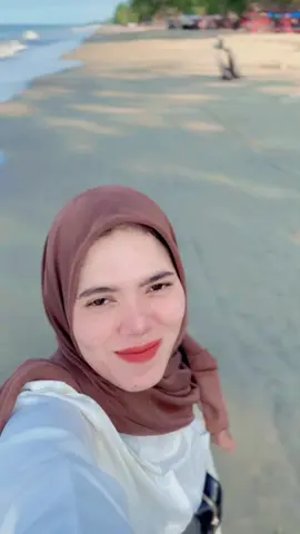 Awali pagi dengan senyuman☺️😊🥰🌊 #fypage #laut #masyaallahtabarakkallah 