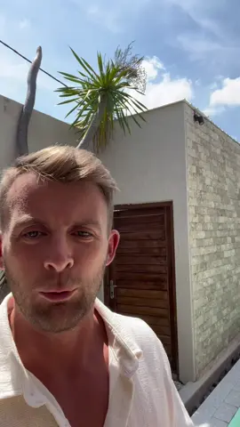 I believe it’s way cooler to share how you’ve helped others than flashing personal results.  I’m not a flashy person.  Just a guy who travels, trades and helps others 😊 #trading #investing #sidehustle #buisness #travel