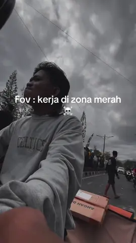 #CapCut  lumayan rasa gas air matanya 😷#mataram #kurirpaket #demo#fyp 