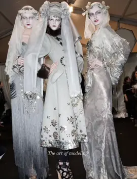 #model #modeling #vladaroslyakova #raquelzimmermann #tanyadziahileva