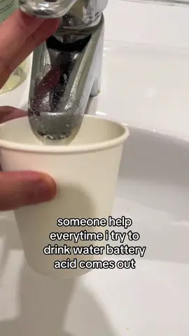 its fuelling my addiction  #queendeltarune #deltarune #meme 