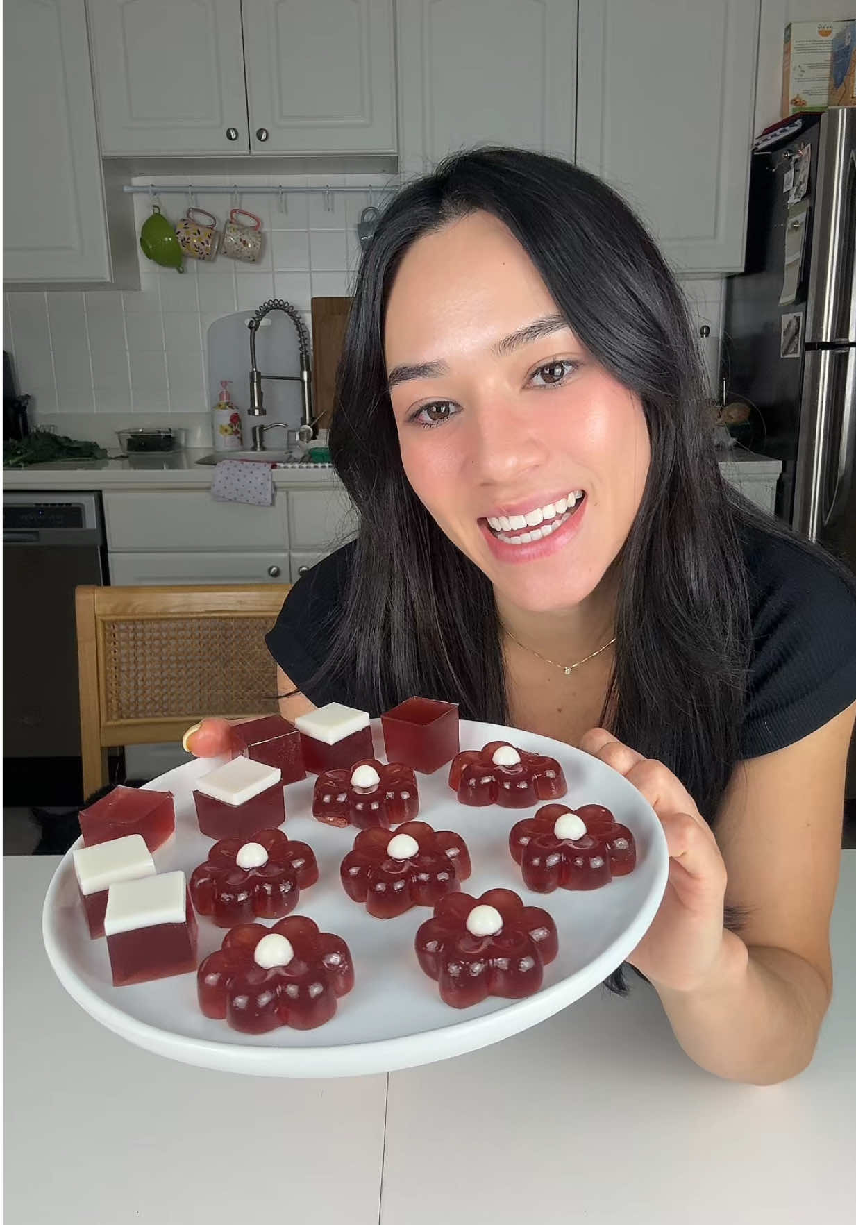 SKINFOOOD it’s cherry flavor!! #skinfood #jelly #jello #gummyrecipes #healthysnack 