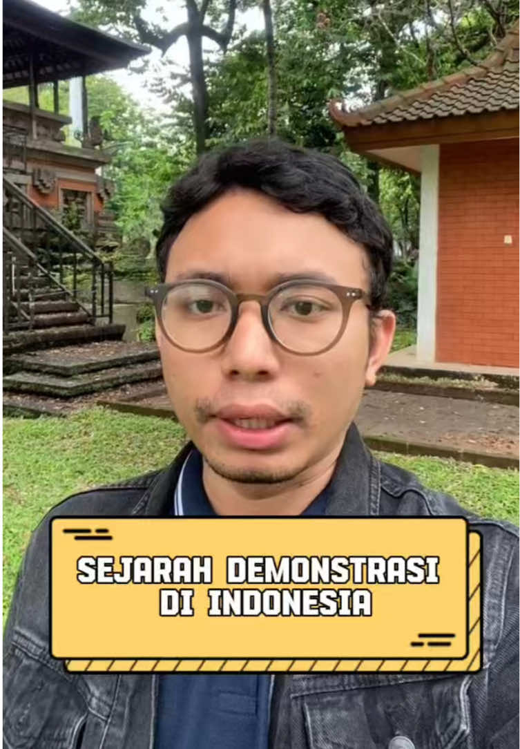 Dari Tritura 1966, Reformasi 1998, #reformasidikorupsi, sampai demo 2025. Jalan selalu jadi saksi rakyat menantang ketidakadilan. Apa pandangan kalian terkait polemik Indonesia saat ini? Diskusi di kolom komentar ✊🇮🇩 #demo #demonstrasi #Indonesia #reformasi #fyp #tiktokedukasi #sejarah