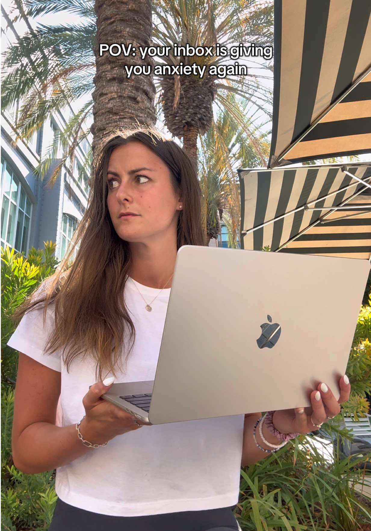 Inbox anxiety wasn’t happening today. Try out this new AI tool and let me know your thoughts! #productivity #aiassistant #AItools #techtok #artificialintelligence 