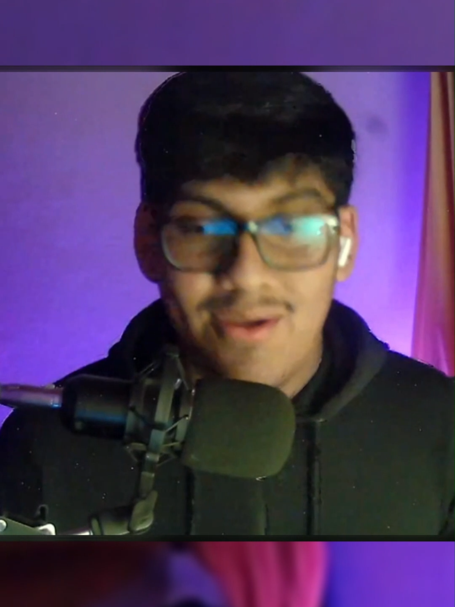 ¿Parezco choro? #Tejuroquenoesconintencionesracistasporfavornomefunen(no,esbromasimefunanalmenosrobounpardevistasjajxd)#streamer #humor