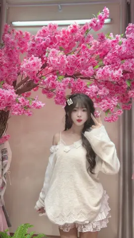 Hẹn mn vào ca live 17h hôm nay với nhiều mã áo len mới xinh nhaa 💓 #viraltiktok #viralvideo #xh #kozoda #aolen 