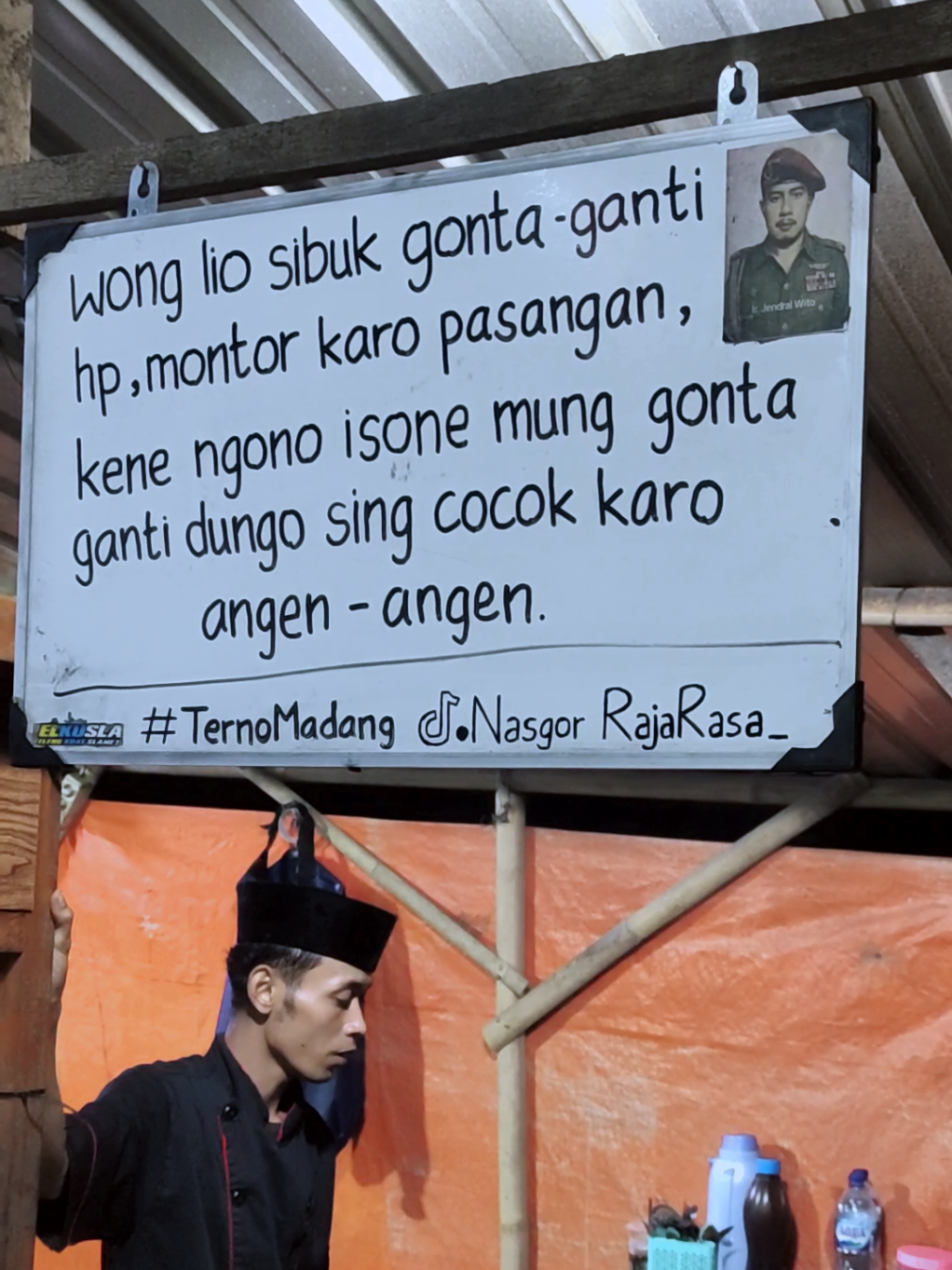 😓 Lokasi: Nasi Goreng RAJARASA Etan Prapatan Ngumpul, Balong, Ponorogo. #quotes #jowostory #storyjowo #fyp #masukberanda #nasigorengrajarasa #ponorgo24jam #fyppppppppppppppppppppppp #jowopride #rombongannyeni #sampitak 