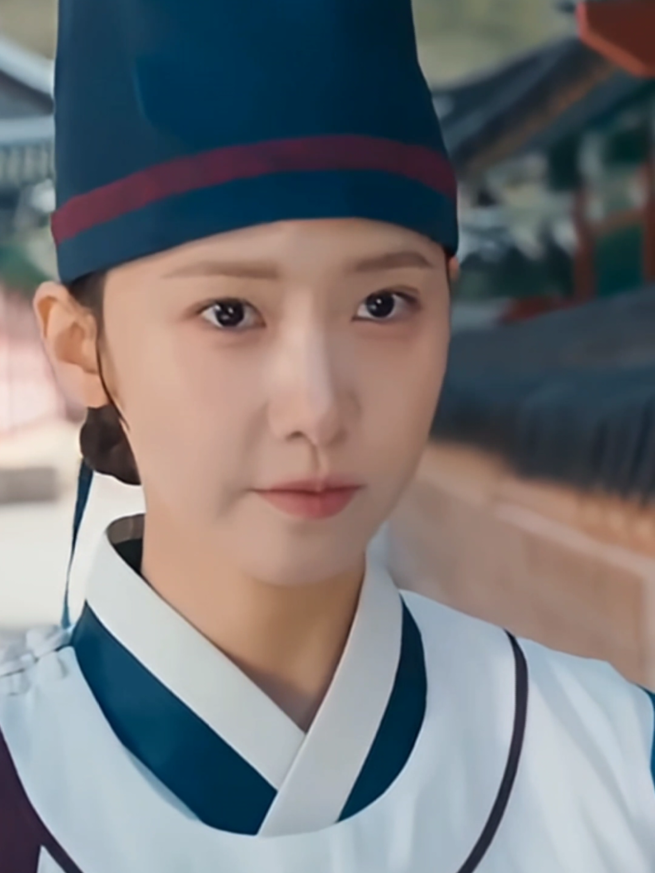 yeon ji young is yoona herself 🤧👍   #YoonA #TheTyranfsChef #BonAppetitYourMajestyEp3 #LimYoonA #임윤아 #윤아 #폭군의셰프 