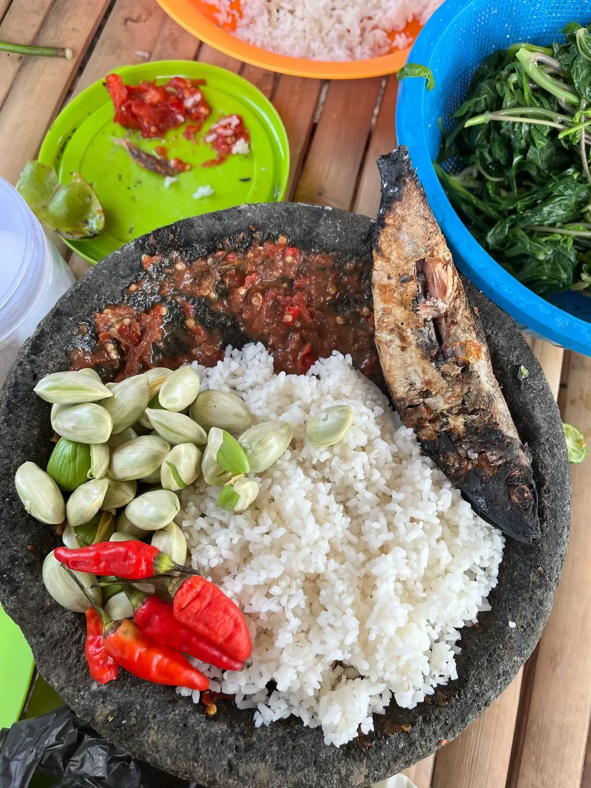 Makan gini yg ngabisin 1 bakul nasi 😅 #fyp #makanansunda #pete 