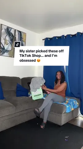 A mini TikTok Shop haul just for my sis 📦 Do y’all think she’ll love them? #TikTokMadeMeBuyIt #MiniHaul #SisterTok #TikTokShopFinds #falldealsforyou 