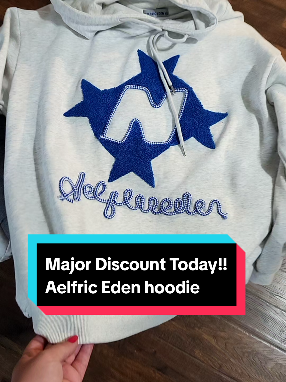 Aelfric Eden Stellaris Embroidered pullover hoodie  #aelfriceden #streetwear #sweatshirt #oversizedshirt #hoodie 