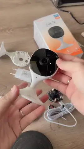 Camera IMOU Cue C32 3MP mẫu cố định, đàm thoại 2 chiều. Bảo hành 24 tháng!