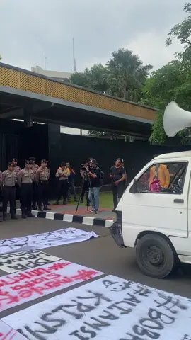 makin lucu ajaa #polisi #dpr #demo #mahasiswa #berandatiktok 