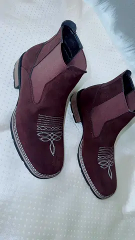 Botín, vaquero para hombre #boots #mensshoes #shoesformen #mensboots #womensboots