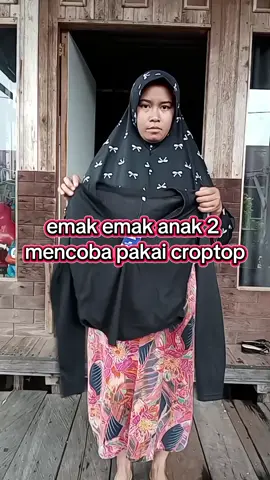 emak emak juga mau coba pakai croptop 😅