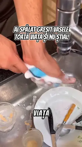 Un secret simplu ca vasele să fie curate și strălucitoare! #romania #truc #omulzodiac 