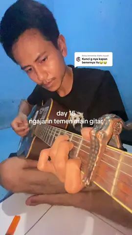 Membalas @Ridha hayati nih G nya udh di benerin ya🙏🏻😭#fypdongggggggg #funnyvideos #belajargitar #foryou #tren 