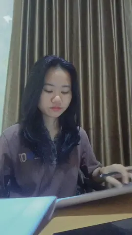 Part 89 - POV : Kita lagi videocall tapi aku sibuk kerja🤣