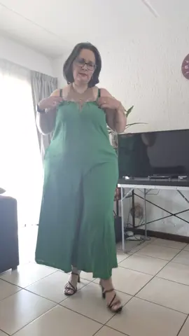 #aspiringmodel #fashiontiktok #southafricanbody #angieollier #confidence 