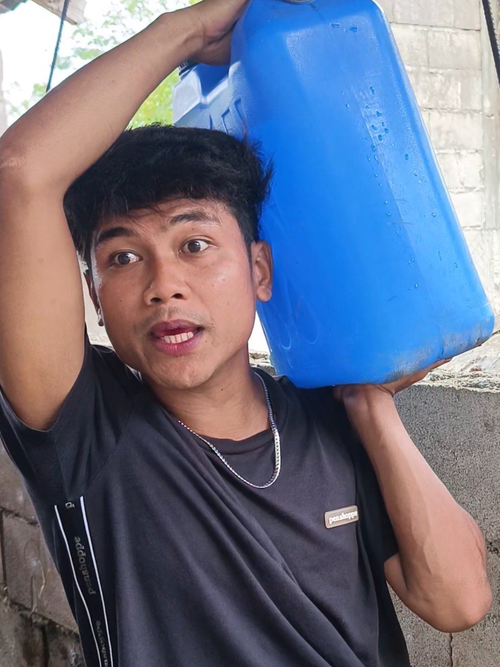 Tumigil ka hindi ka aalis haha #foryoupage #funnyvideos 