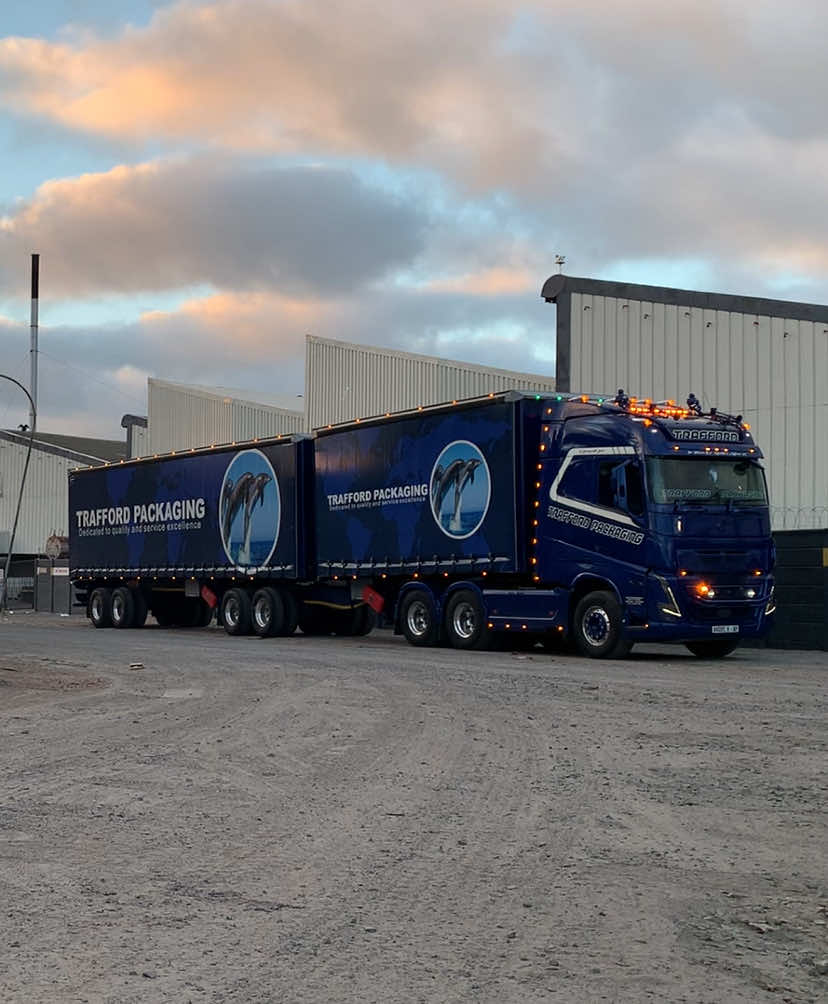 #traffordpackaging #youngtrucker #fyp #volvotruck 