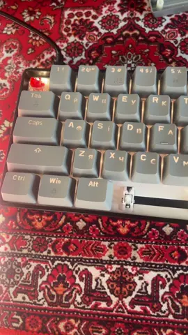 Японский магнитофон #лолик #елипочинили #чинилы #клавиатура 