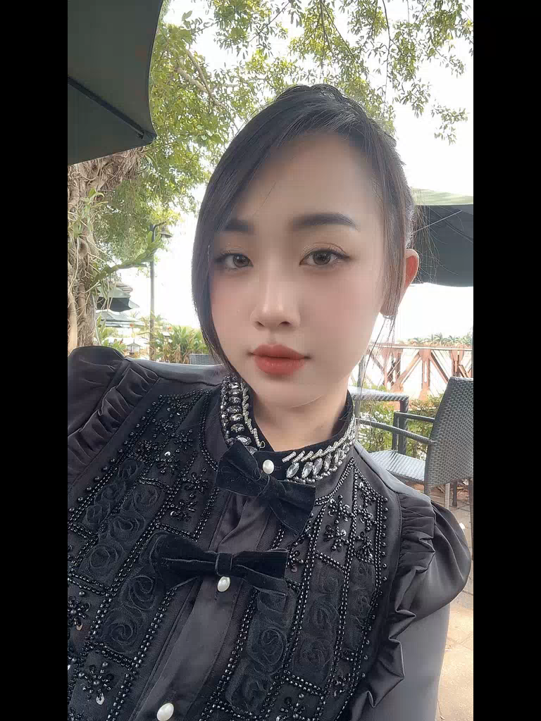Lời nói đầu mỗi em ơi chót lưỡi đầu môi