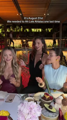 Ok one last timeee!!! #yallahabibi #ahlelele #bodrum #girls #Summer 