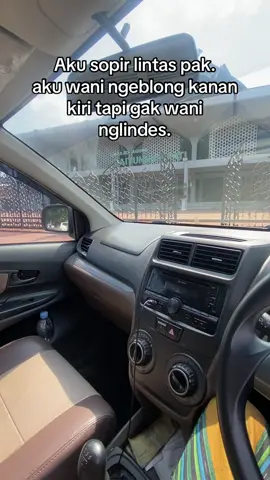 Seng sopir lintas angkat tangan wo✋ #fy #demo #dprri #polisi #fyp 