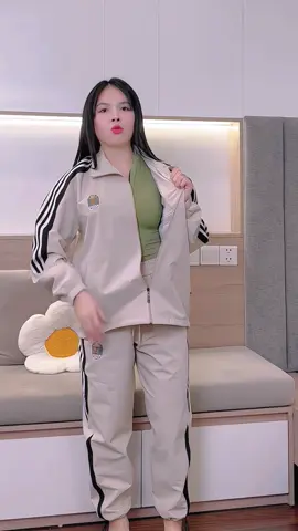 Bộ gió đồ bộ nam nữ phối viền lót lưới logo thêu #bogio #bothethao #bodothudong #thoitrang #xuhuong 