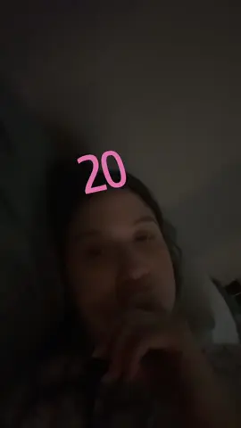 הפנים שלי התנפחו כאילו אני יולדת היום.. אבל אם טיקטוק אומר סוף החודש אז טיקטוק יודע 🤷🏻‍♀️