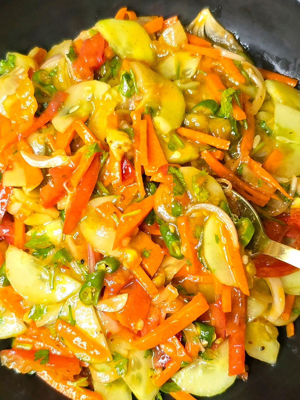 আমার হাতের এই মাখা সালাদ সবার অনেক প্রিয় 🥗 #সালাদ #সালাদরেসিপি  #Salad #saladrecipe 