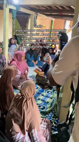 Yah aku bangga punya kamu🥹🩷#savemoment❤️ #uangpanaimahal #bugissulawesi #bugismaros #kerjakeras #lamaranmoment 