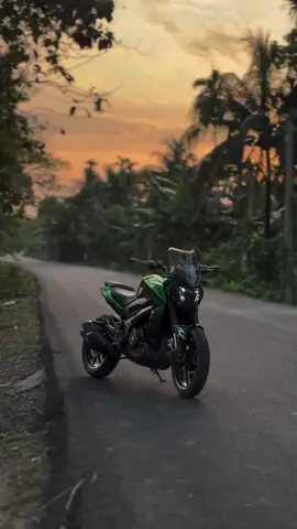 Bajaj Dominar King 👑#bajajdominar400👿 #modified #goviral  #Cenematic #higlights 