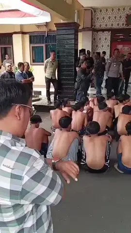 diduga hendak lakukan aksi anarkis,puluhan pemuda diamankan aparat polres pekalongan.. #polrespekalongan #pekalongan #infoterkini #fyp 