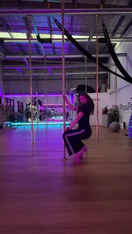 Teaching this combo Tuesday night 9pm at PhysiPole Werribee 🥰🥰 #poledance #poletok #tinashe #partyfavors #fyp