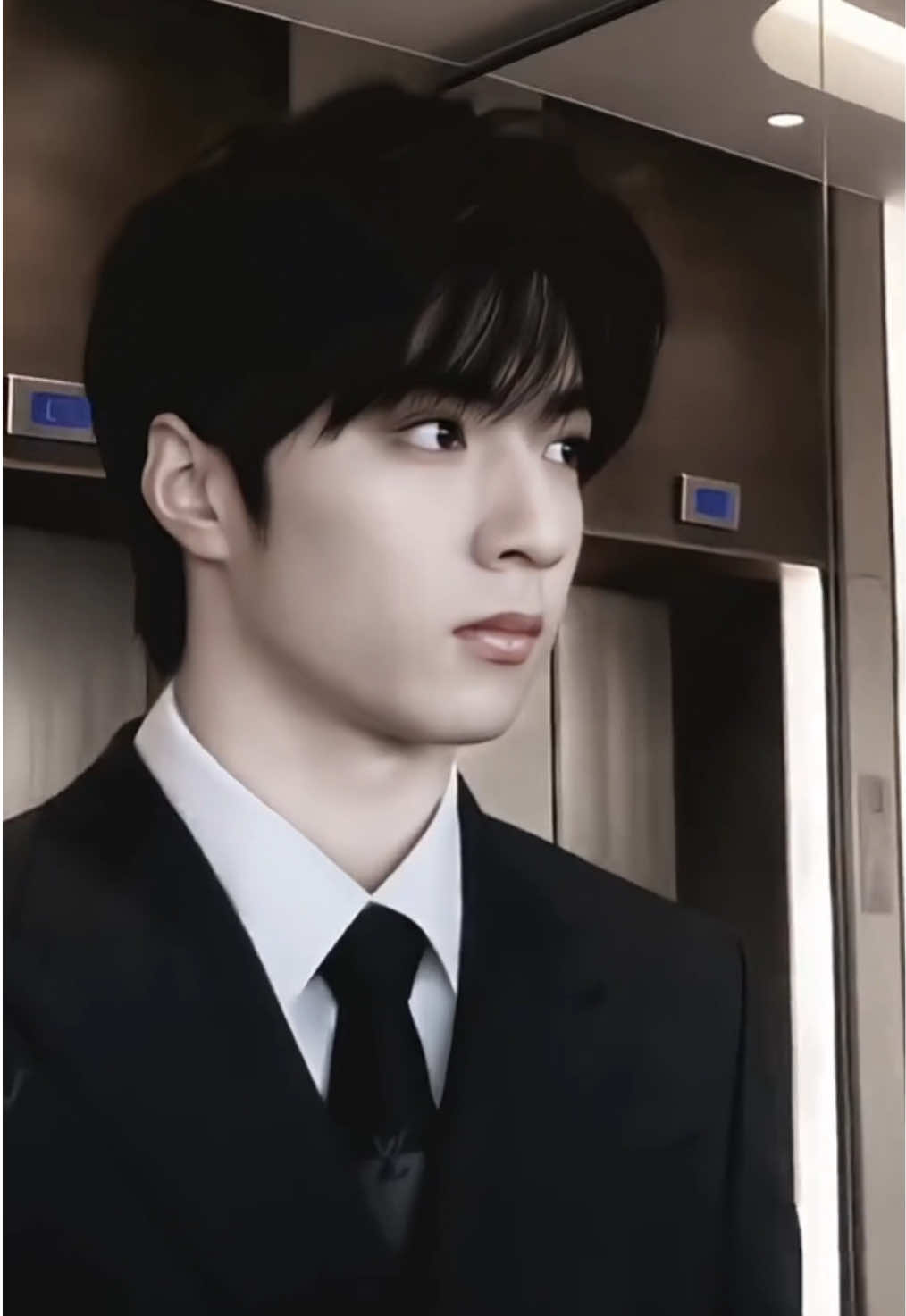 Cái vibe tài tử hongkong này thực sự là siêu hợp với LYW #lưudiệuvăn #liuyaowen #luudieuvan #xuhuong 